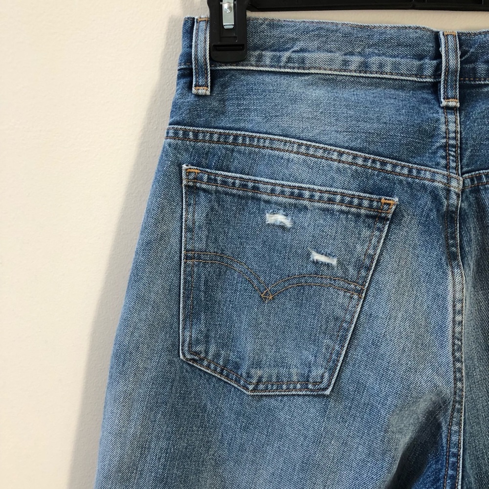 NWT Levi’s 517 High Waisted Distressed Crop Jeans - Picture 7 of 8